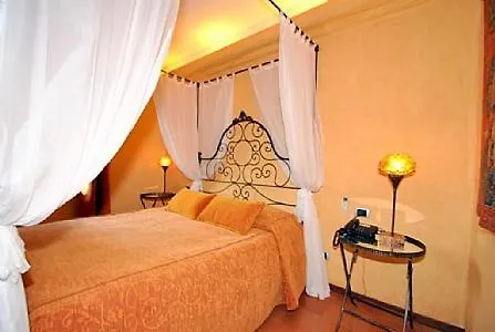 Villa Sleeps 8 Pool Air Con Wifi Lesa