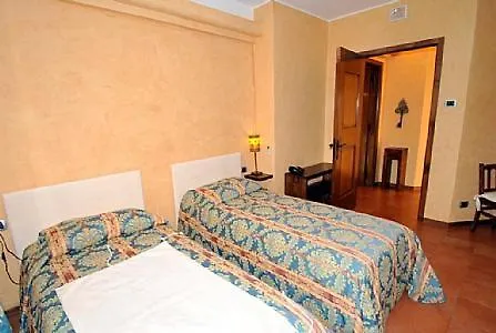 فيلة Sleeps 8 Pool Air Con Wifi