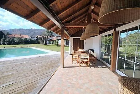 Sleeps 8 Pool Air Con Wifi فيلة لسا