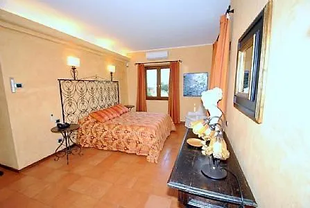 Sleeps 8 Pool Air Con Wifi Villa